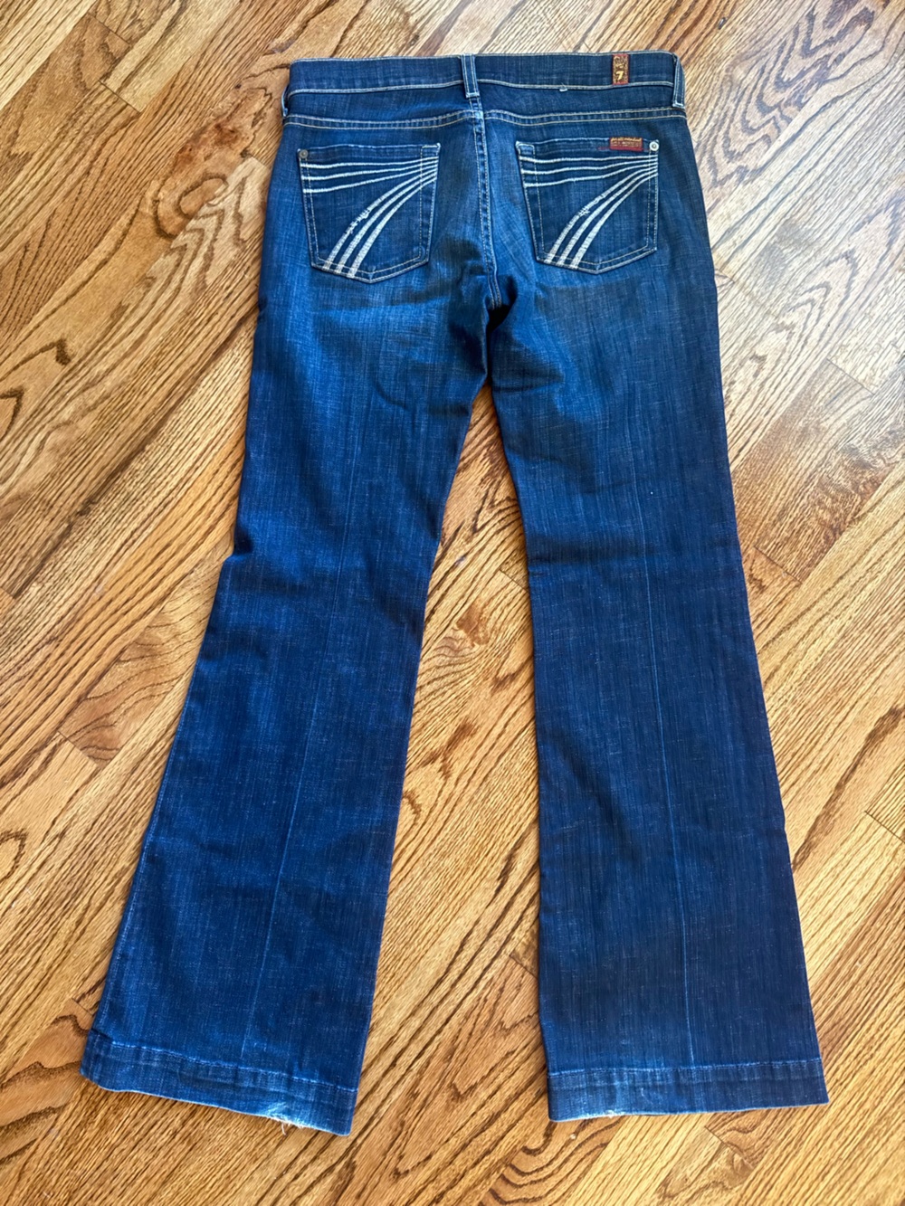 Seven for all mankind dark wash jeans / Size 26 / Dojo / Good condition - Picture 3 of 7